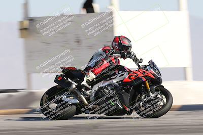 media/Dec-01-2025-Moto Forza (Mon) [[2daa91e15f]]/2-Intermediate Group/Session 2 Turn 9 Entry/
